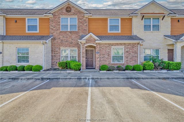 301 Southwest Parkway 303, College Station, TX 77840