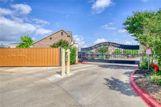 301 Southwest Parkway 303, College Station, TX 77840