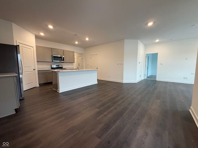 1174 Blackstone Avenue, Franklin, IN 46131