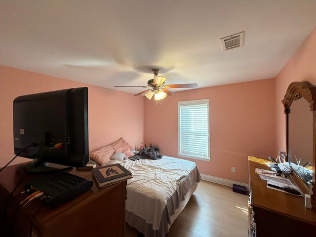 11 Silver Leaf Dr., Hattiesburg, MS 39401