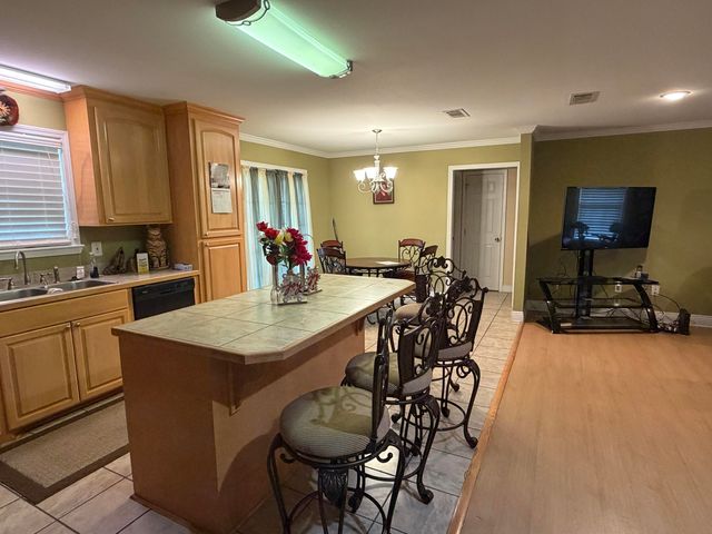 11 Silver Leaf Dr., Hattiesburg, MS 39401