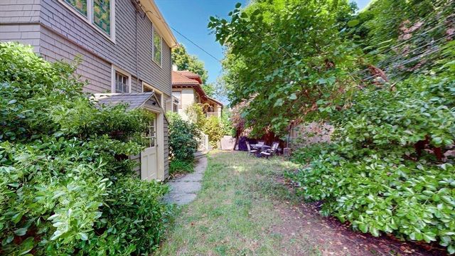 104 Englewood Ave, Boston, MA 02135