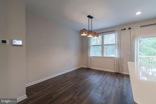 107 MELANIE WAY, Manahawkin, NJ 08050