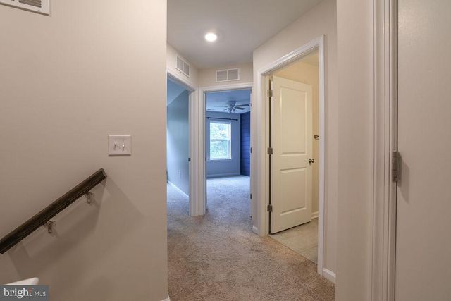 107 MELANIE WAY, Manahawkin, NJ 08050