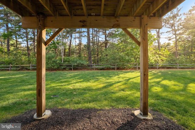 107 MELANIE WAY, Manahawkin, NJ 08050