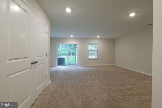 107 MELANIE WAY, Manahawkin, NJ 08050