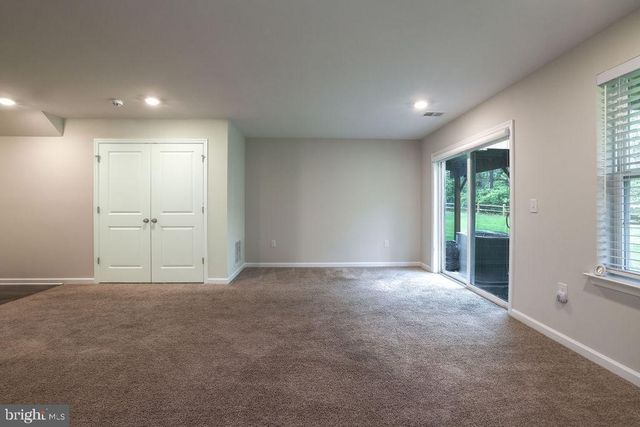 107 MELANIE WAY, Manahawkin, NJ 08050