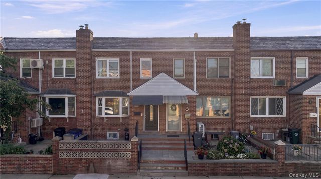 65-40 79th Street, Middle Village, NY 11379