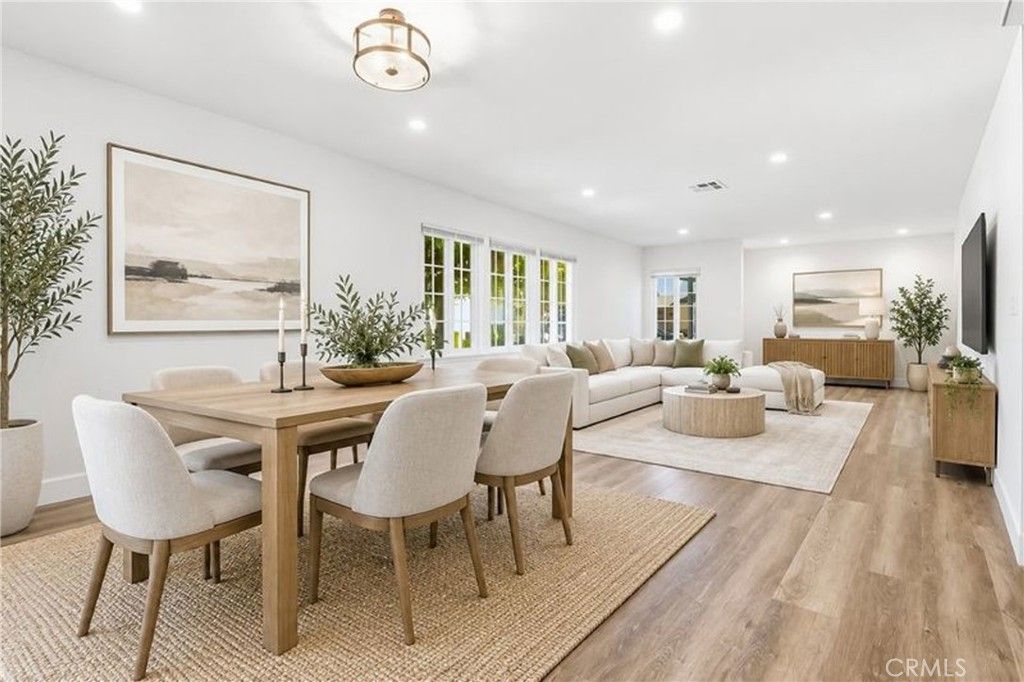 10517 Cimarron, Los Angeles, CA 90047 — photo 2