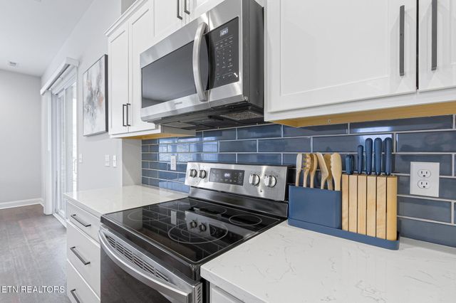 3236 Great Plains Lane, Knoxville, TN 37931