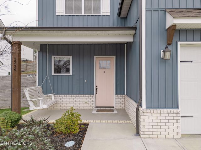 3236 Great Plains Lane, Knoxville, TN 37931