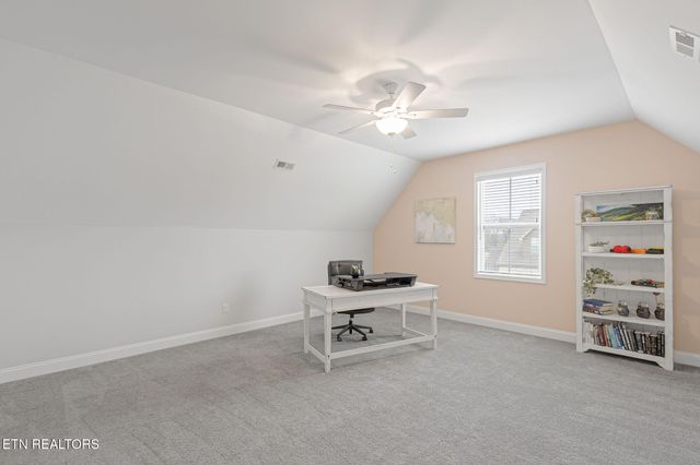 3236 Great Plains Lane, Knoxville, TN 37931