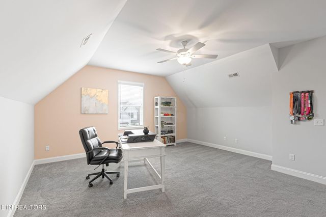 3236 Great Plains Lane, Knoxville, TN 37931