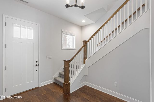 3236 Great Plains Lane, Knoxville, TN 37931