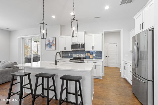 3236 Great Plains Lane, Knoxville, TN 37931