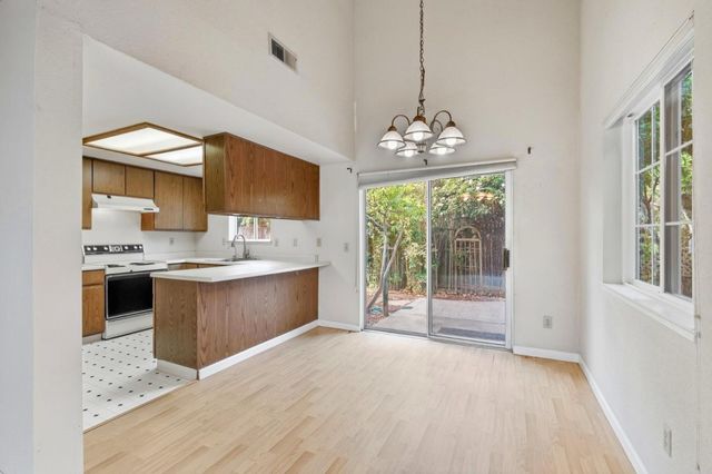 1621 Schooner Court, Santa Cruz, CA 95062