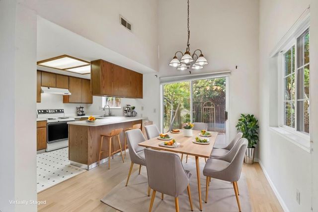 1621 Schooner Court, Santa Cruz, CA 95062