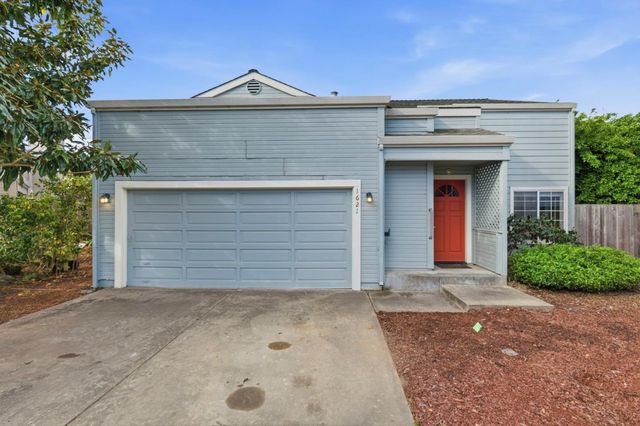 1621 Schooner Court, Santa Cruz, CA 95062