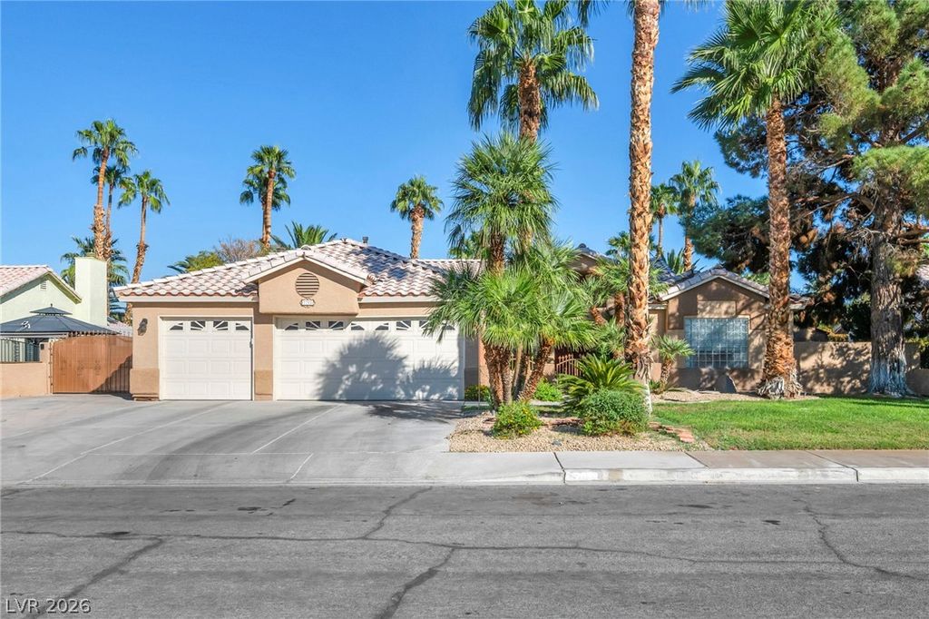 3708 Glen Ridge Way, Las Vegas, NV 89108 — photo 2