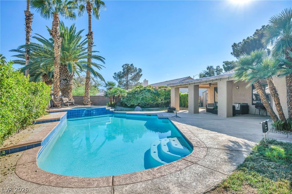 3708 Glen Ridge Way, Las Vegas, NV 89108 — photo 4