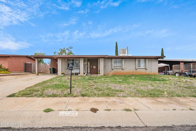 3717 N MALLARD Circle, Sierra Vista, AZ 85635