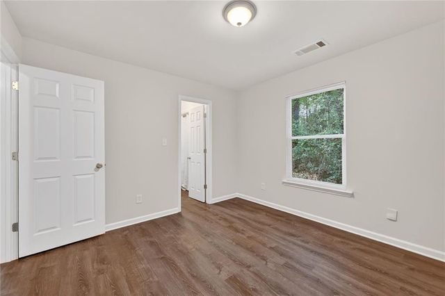 3239 Mchenry Avenue, Decatur, GA 30079