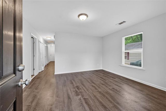 3239 Mchenry Avenue, Decatur, GA 30079