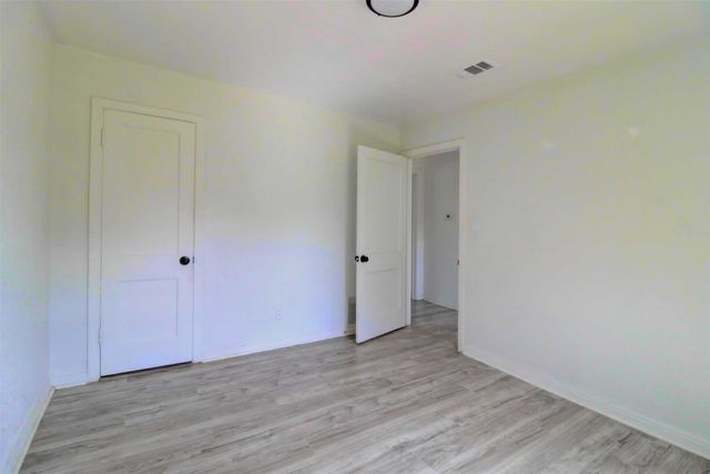 4709 Marks Place, Fort Worth, TX 76116