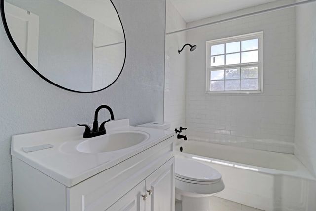 4709 Marks Place, Fort Worth, TX 76116