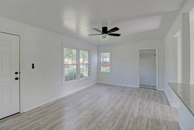 4709 Marks Place, Fort Worth, TX 76116