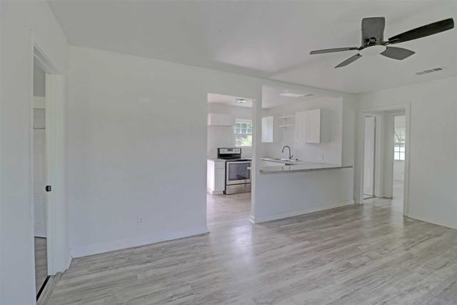 4709 Marks Place, Fort Worth, TX 76116