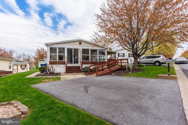 52 MEADOW RUN PL, Harrisburg, PA 17112