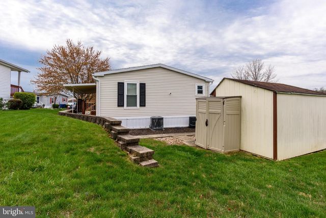 52 MEADOW RUN PL, Harrisburg, PA 17112