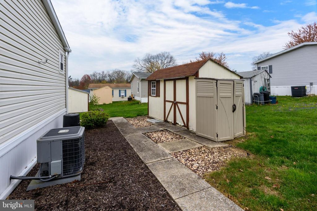 52 MEADOW RUN PL, Harrisburg, PA 17112