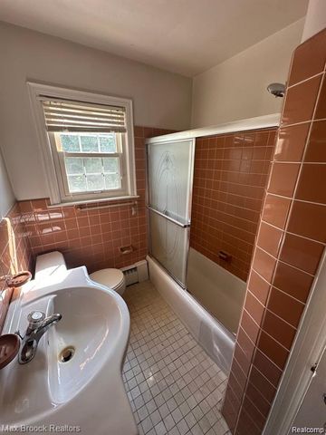 3484 Ann Arbor Saline Road, Ann Arbor, MI 48103