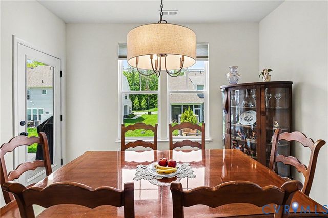 18621 Palisades Ridge, Moseley, VA 23120