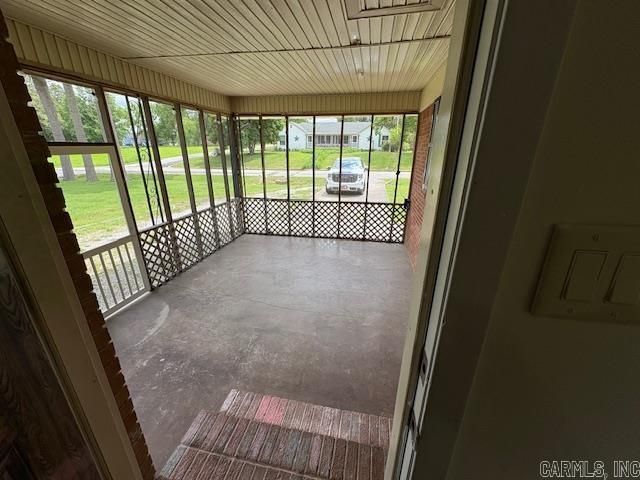 1002 W 3rd St, Rector, AR 72461