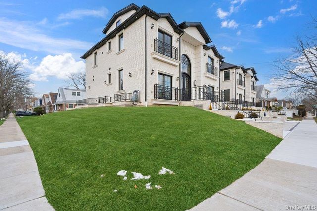 259-09 81st Avenue, Glen Oaks, NY 11004