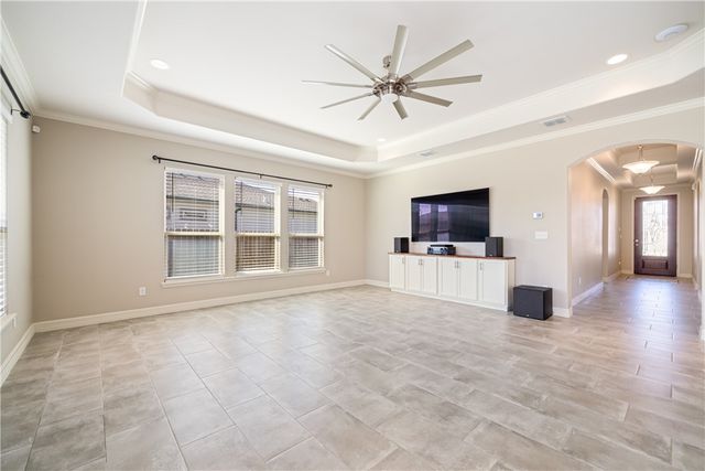 103 Foxtail Palm Dr, Portland, TX 78374