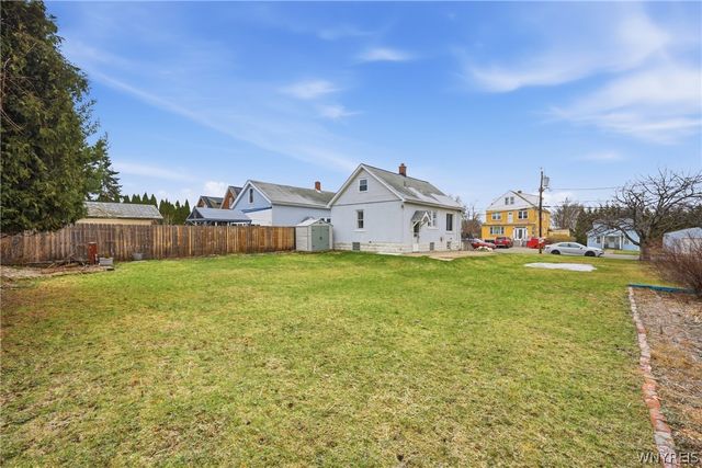 33 Julian Avenue 33, Lackawanna, NY 14218