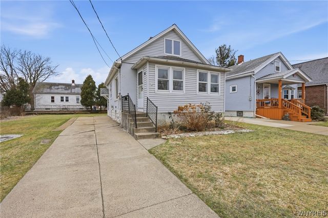 33 Julian Avenue 33, Lackawanna, NY 14218