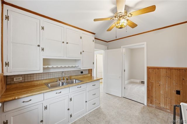 33 Julian Avenue 33, Lackawanna, NY 14218