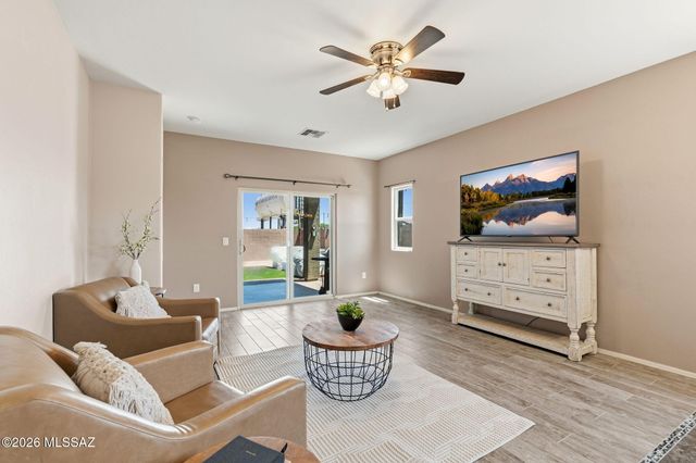 12228 W Fianchetto Drive, Marana, AZ 85653