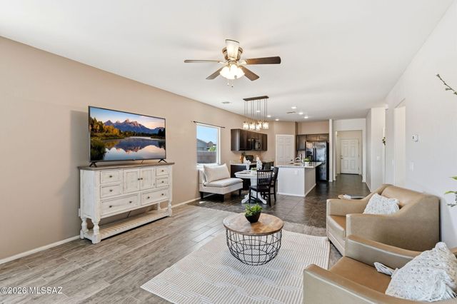 12228 W Fianchetto Drive, Marana, AZ 85653