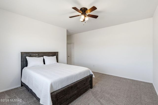 12228 W Fianchetto Drive, Marana, AZ 85653