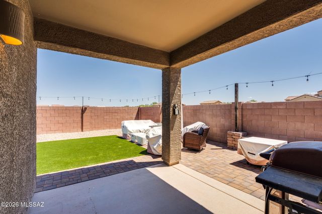 12228 W Fianchetto Drive, Marana, AZ 85653