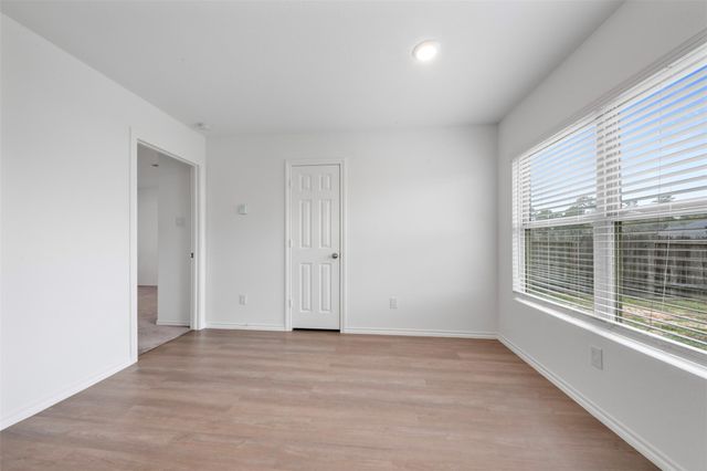 1047 Brighton Orchards Lane, Magnolia, TX 77354