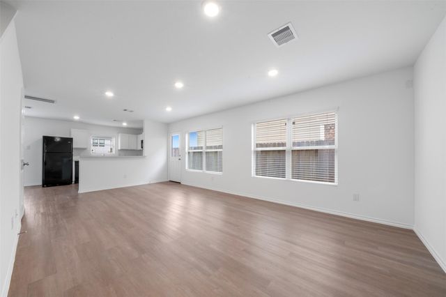 1047 Brighton Orchards Lane, Magnolia, TX 77354