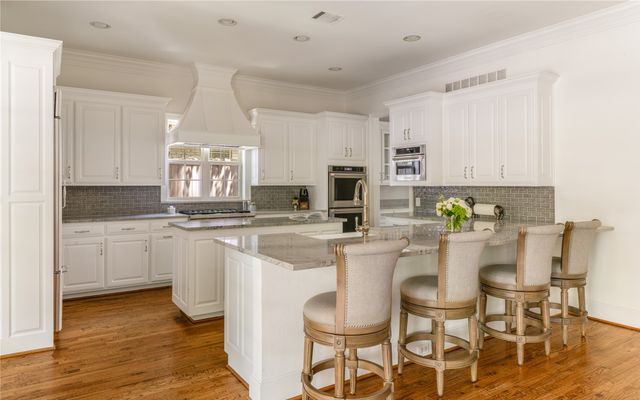 5301 Monticello Avenue, Dallas, TX 75206