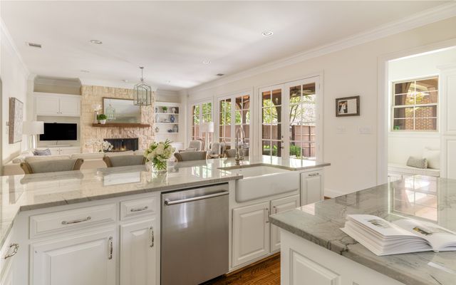5301 Monticello Avenue, Dallas, TX 75206